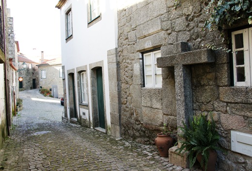 Monsanto - rua da capela