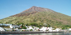 Stromboli_von_Nordost