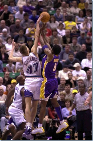 Clean block on Kobe - the Ultimate Risk vs Reward Clean block on Kobe - the Ultimate Risk vs Reward
