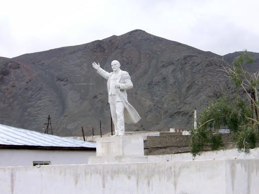 La statue de Lénine à Murghab, Pamir, 22 juillet 2007. Photo : F. Michel
