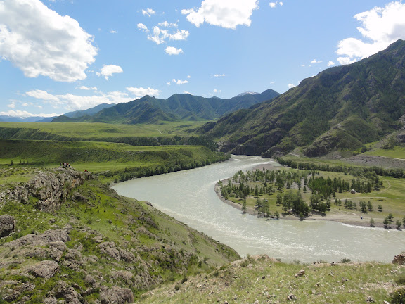 La Katun au sud de Yaloman. 8 juillet 2010. Photo : B. Lalanne-Cassou