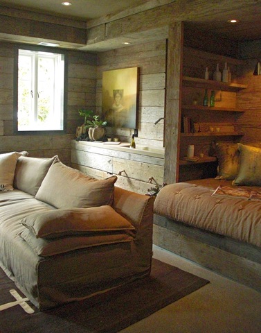 Showhouse: Bottoms Up!