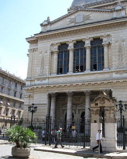 La Synagogue de Rome, photo prise par moi en Juin 2008 dans images sacrée Sinagoga%20di%20Roma%2021.6.08