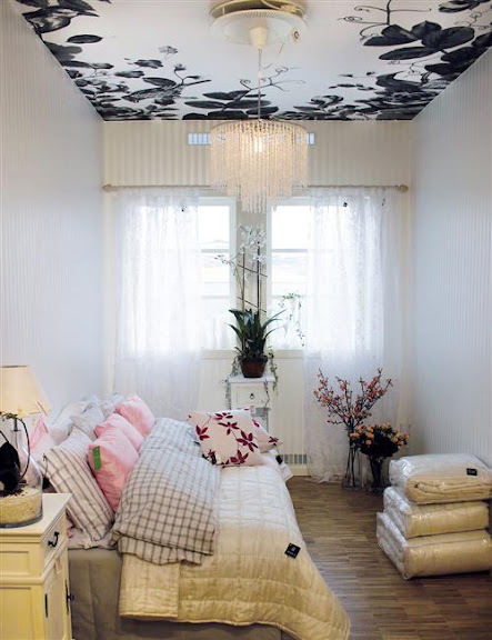 Lisa Bengtsson's custom made ceiling decoration