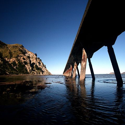 [Tokamaru Bay Wharf square crop[4].jpg]