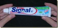 Dentifrice rayure