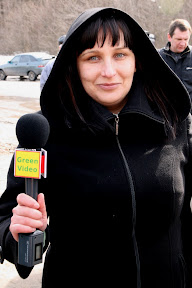 Митинг против вырубки леса (Пятихатки, 28.03.2010)Тележурналистка