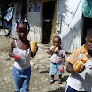 giving hotdogs in Munoz Batey (82).jpg