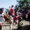 giving hotdogs in Munoz Batey (68).jpg
