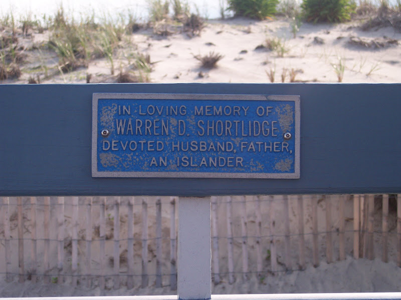 In loving memory ofWarren D. ShortlidgeDevoted Husband, Father, an Islander