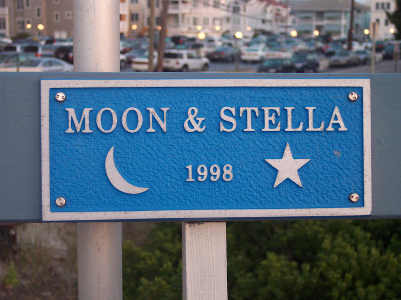 Moon & Stella1998