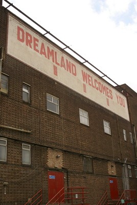 [Dreamland0392.jpg]