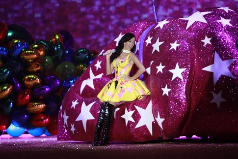katy perry linda sexy gostosa desbaratinando diva musa (39) katy perry linda sexy gostosa desbaratinando diva musa (39)