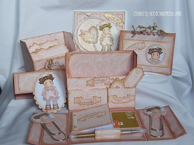 [magnolia stationery set open[2].jpg]