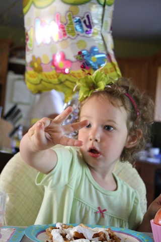 [VBS & Ali Birthday 178[5].jpg]