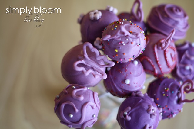 [ValentinesCakePops3.jpg]