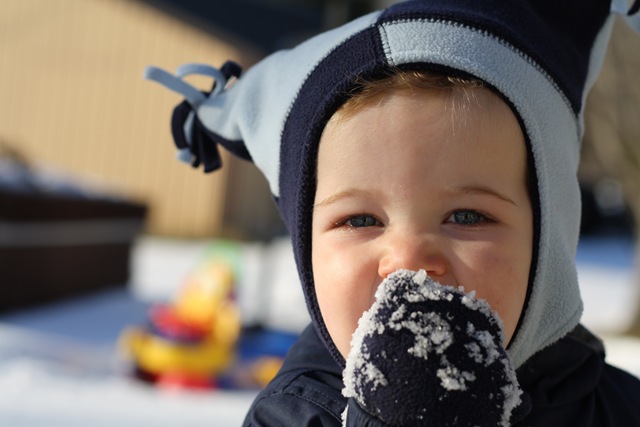 [Snow fun 2-28 006[2].jpg]