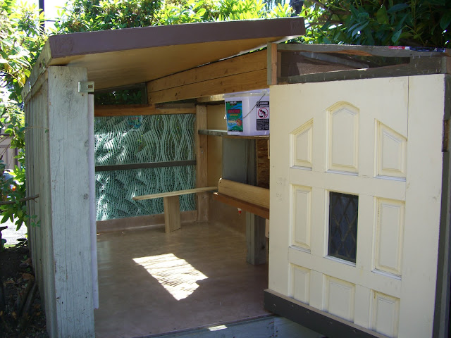 The nicest it will ever look. The roof opens. There are 2 perches and 2 nesting boxes