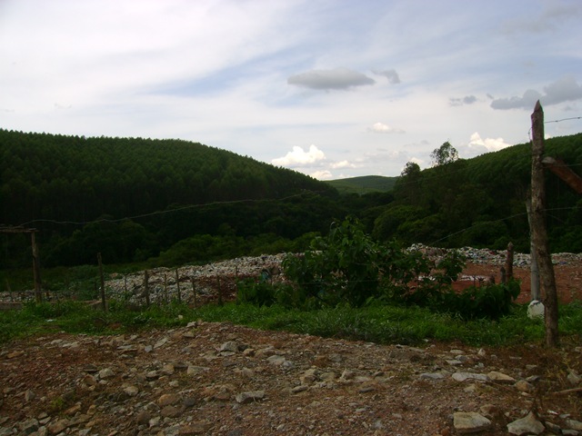 [FotosDiversas17dez20072145.jpg]