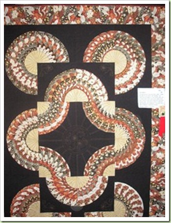 Dexter & Midland quilt show 2010 040