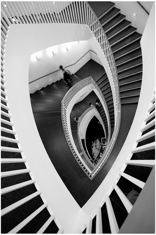 Magical-Stairs-in-city-building Magical-Stairs-in-city-building