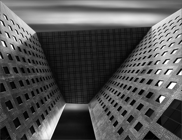 [13Blackandwhitearchitecturalphotogra[1].jpg]