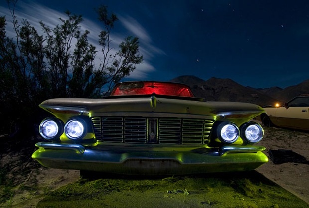 Old-vehicle-in-abandoned-land