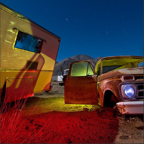 Old-vehicle-in-abandoned-land