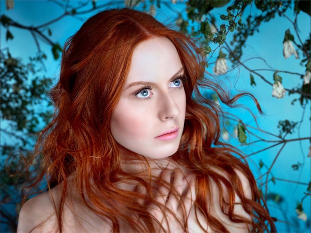 Red-hair-woman 