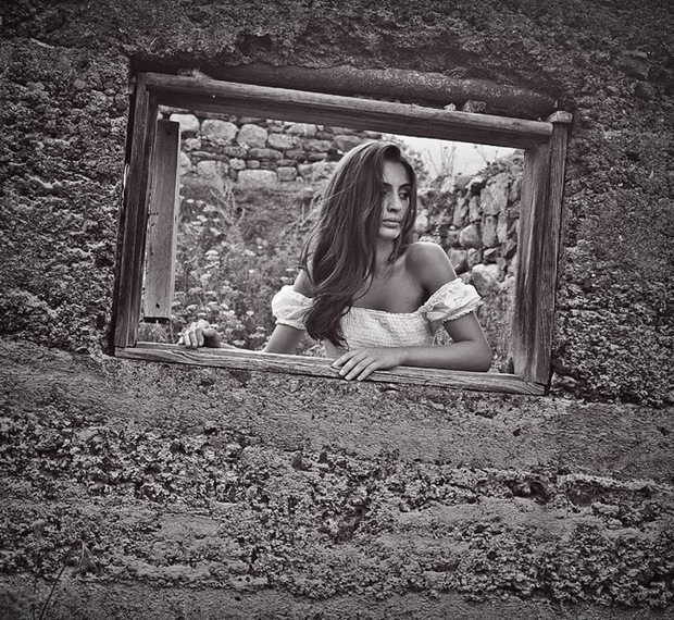 10-Black-and-white-Urban-fashion 10-Black-and-white-Urban-fashion