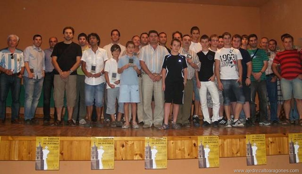 [Foto familia de los premiados Alcubierre[7].jpg]