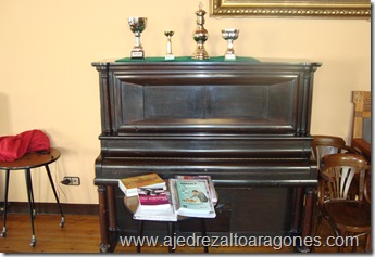 Premios y trofeos del torneo.