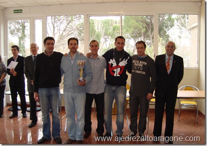 Jaime Casas de Monzón, subcampeón de Aragón por equipos de ajedrez relámpago.