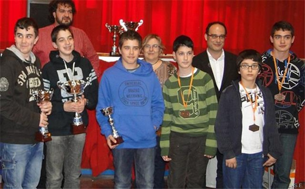 [multitudinaria-jornada[6].jpg]