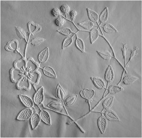 [snow-white-tablecloth.jpg]