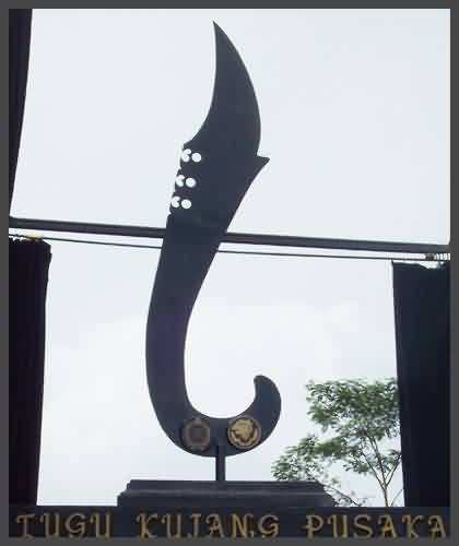 the kujang monument