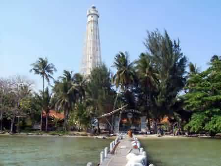 biawaklighhouse2 Biawak Island, The Virgin From North