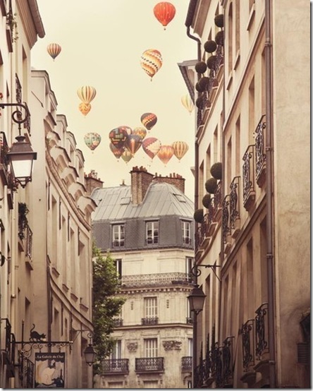 Parisisafeeling.irenesuchocki.etsy