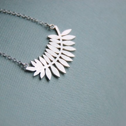 [FrondNecklace.Joannarutter.etsy[3].jpg]