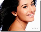 Amrita-Rao-close-up (3)
