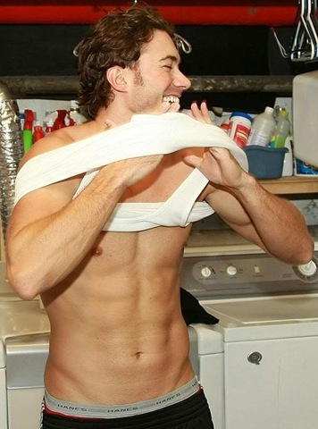 [Aceshirtlesspictures6.jpg]