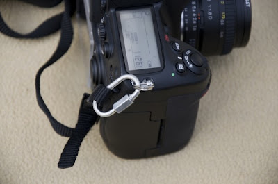 nikon-d300-strap-setup-600x398.jpg