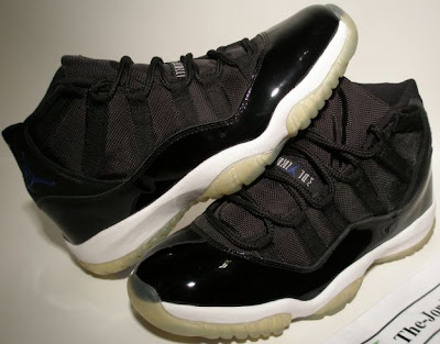 air-jordan-11-xi-retro-space-jams-black-varsity-royal-white-8.jpeg