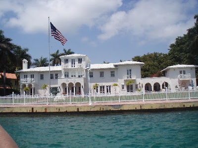 house-from-scarface.jpg
