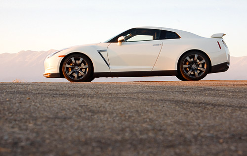 start selling its GT-R in Nissan Gt R Spec V Gt Academy Version �09. start selling its GT-R in