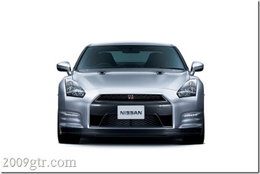 The information on the 2012 Nissan GTR has started to flow in