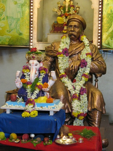 [lok_ganpati[3].jpg]