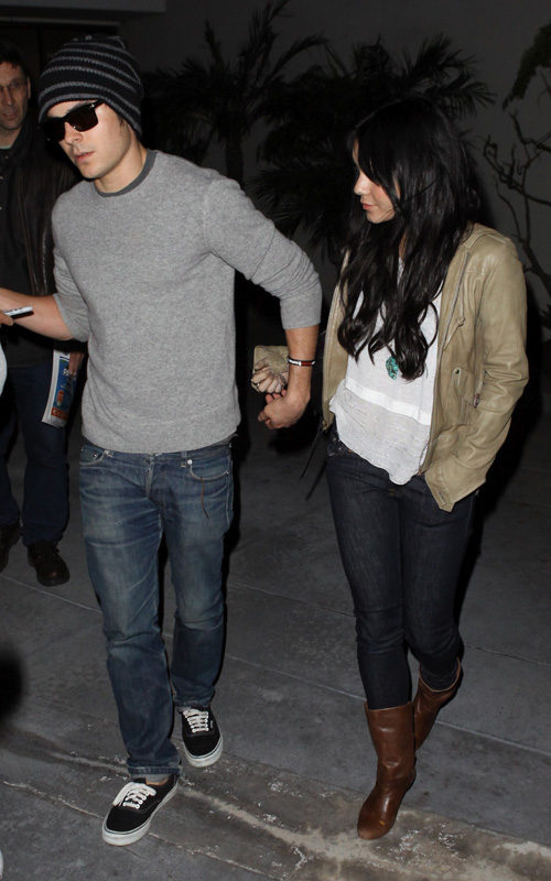 %Lady Gaga Justin Bieber Zac y Vanessa; de la MANO por AVATAR