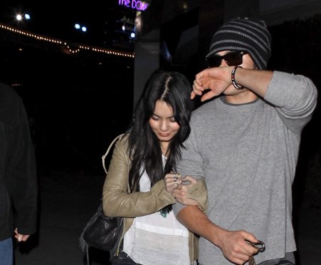%Lady Gaga Justin Bieber Zac y Vanessa; de la MANO por AVATAR