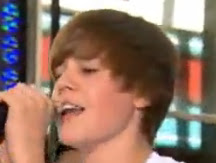 Video Clip Justin Bieber-Performs Never Say Never